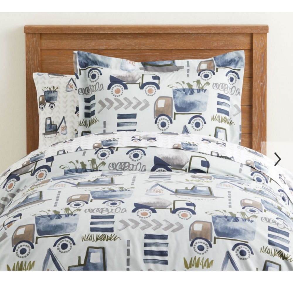 NWT. Pottery Barn Kids Twin Sheet Set.